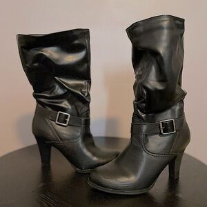 Black buckled heel boots, Arizona The Original Jeans Co., size 9M!